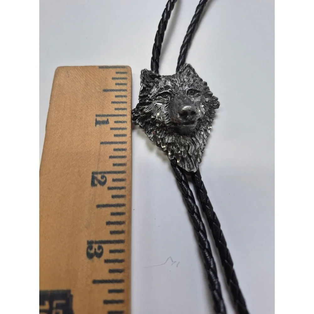 Western Express Wolf Head Bolo Tie Black Braided Cord Pewter Tone BT-375 USA